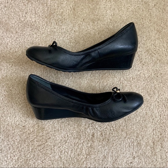 Cole haan black leather 1.5” wedges sz 8 - Picture 9 of 9
